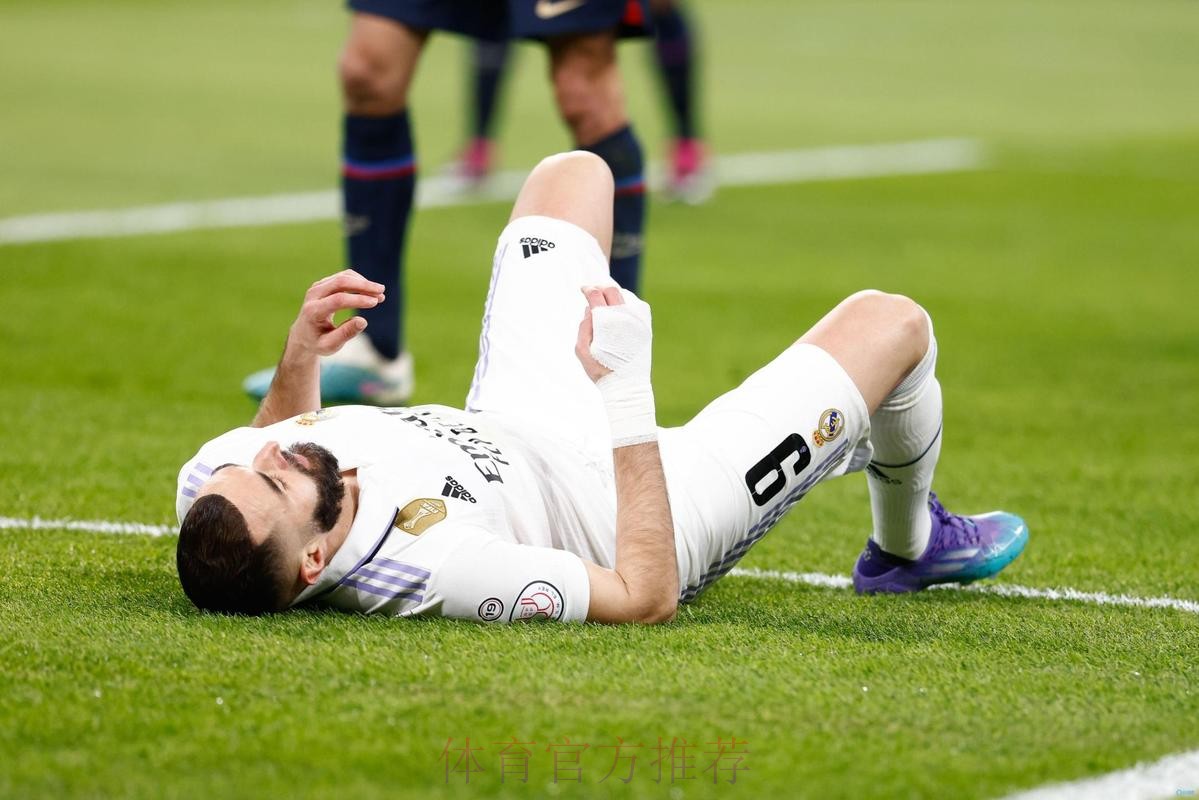 阿斯:本泽马状态不佳 引发皇马对是否引进前锋的讨论